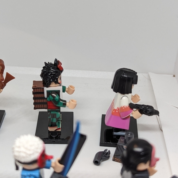 8 Minifigures- Demon Slayer Anime Building Block Toy Collectors Action Figures - Picture 8 of 16